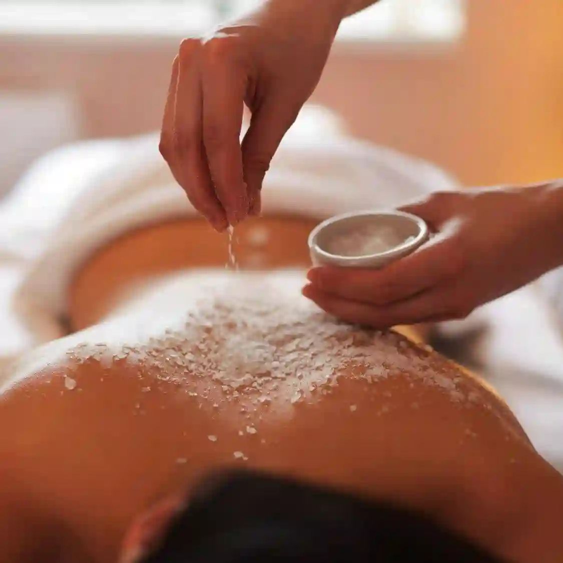 slimming body wrap treatment - body-contouring-spa-package-body-scrub-slimming-wrap-cape-town